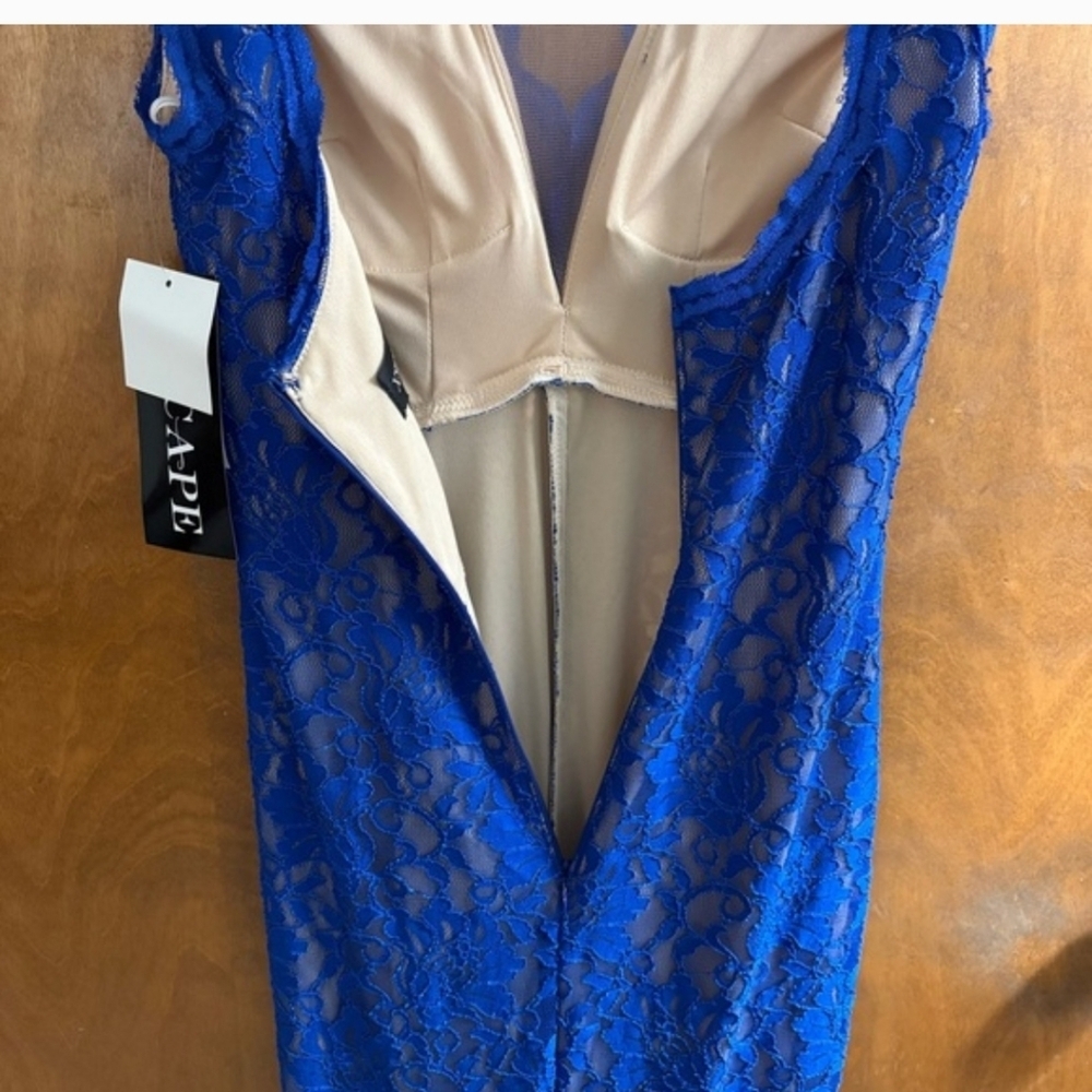 Elegant Blue Lace Evening Gown - Picture 8 of 13
